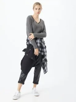 ONLY Fijngebreide Truien Trui Jennie Dames Grijs -ONLY Elegant winkel 0600c13b13c24140b27387c34a75d118