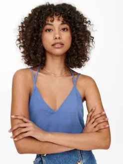 ONLY Spaghetti Tops Top Mette Dames Lichtblauw -ONLY Elegant winkel 0bae09a9681a5367cba4398fe715e966