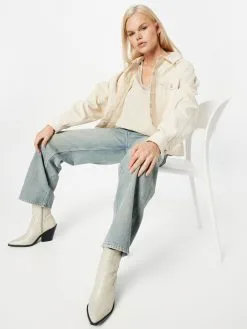 ONLY T-shirts Shirt LULU Dames Beige -ONLY Elegant winkel 13692934daa98cef44341bf080959e97