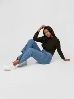 ONLY CARMAKOMA Longsleeves Shirt ALLY Dames Donkergroen 9 ONLY CARMAKOMA Longsleeves Shirt ALLY Dames Donkergroen -ONLY Elegant winkel 219654dfdc76a27faf136629da11afba