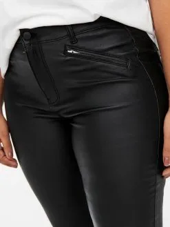 ONLY CARMAKOMA Straight Regular Jeans Dames Zwart -ONLY Elegant winkel 26432c7be0ba12c8c4dba810e96008e8