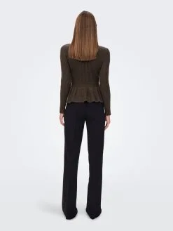 ONLY Fijngebreide Truien Trui Fia Katia Dames Chocoladebruin -ONLY Elegant winkel 7d7ad3ae4ad6a936f99350970c176d7c