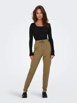 ONLY Bandplooibroeken Slimfit Bandplooibroek Dames Lichtbruin -ONLY Elegant winkel a19f01622f49660e539e6dec481a3303