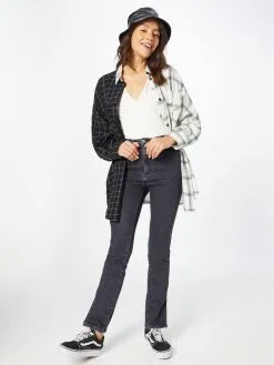 ONLY T-shirts Shirt CAROLA Dames Wit -ONLY Elegant winkel d1783bbd9bca92f30f458ed54569d764