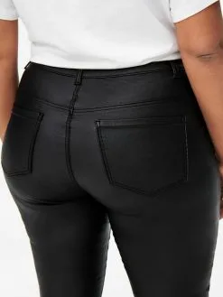 ONLY CARMAKOMA Straight Regular Jeans Dames Zwart -ONLY Elegant winkel e25cff286de45d7644ecf6a1bea6801f